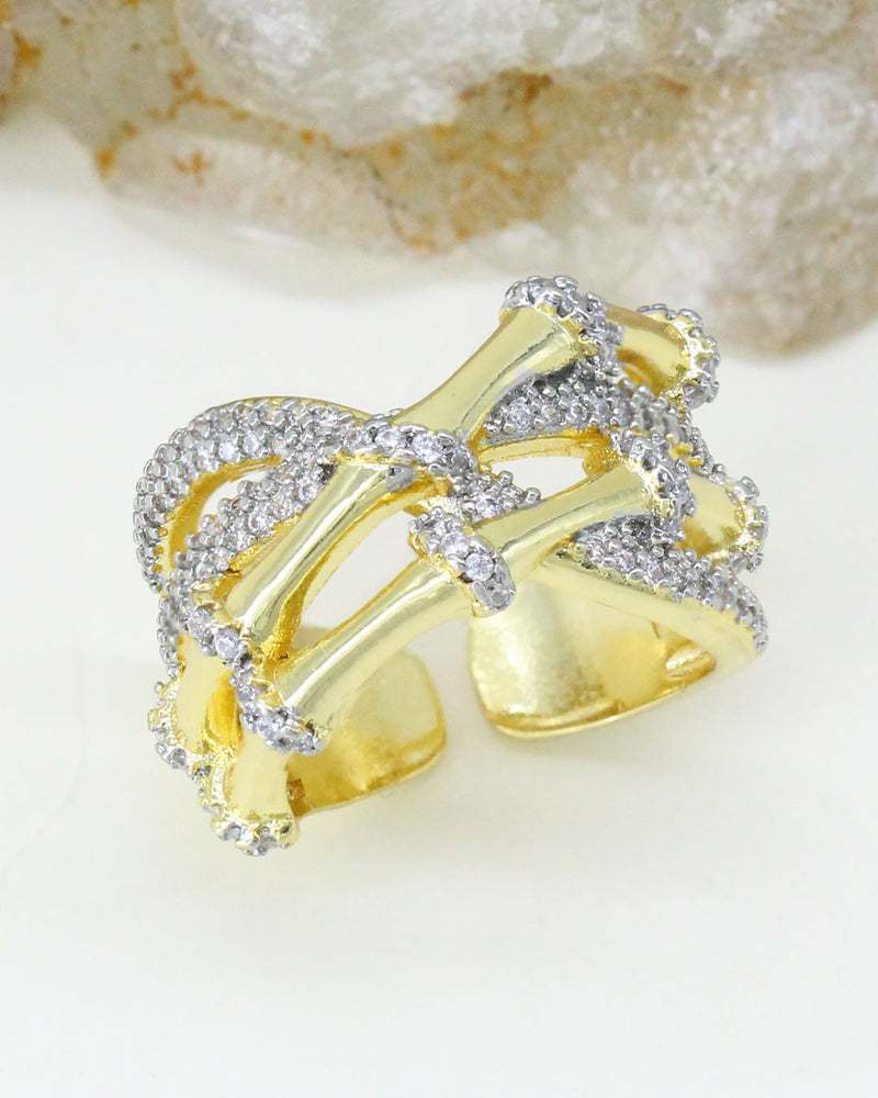 Anillo Bambu Entrelazado Zirconias