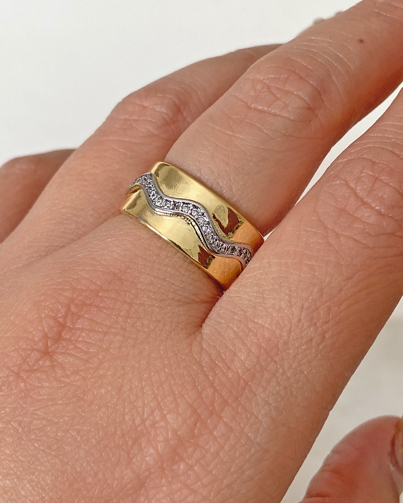 Anillo Onda Zirconias