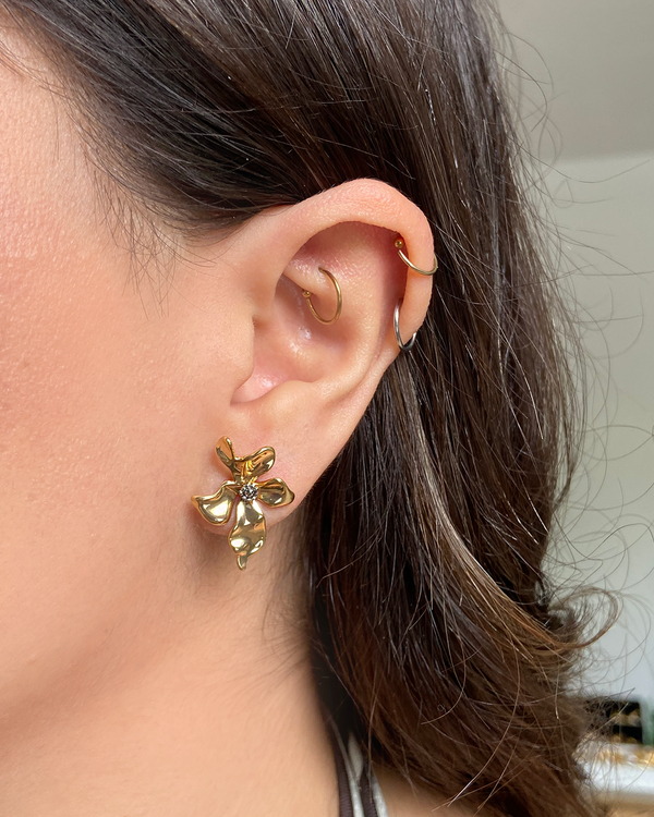 Aretes Orquidea Dorada Larga