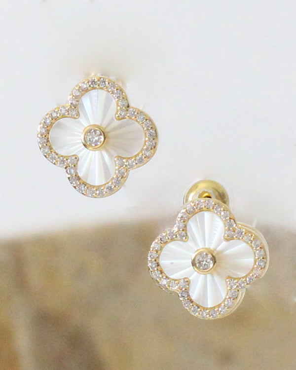 Aretes Trebol Madre Perla zirconias