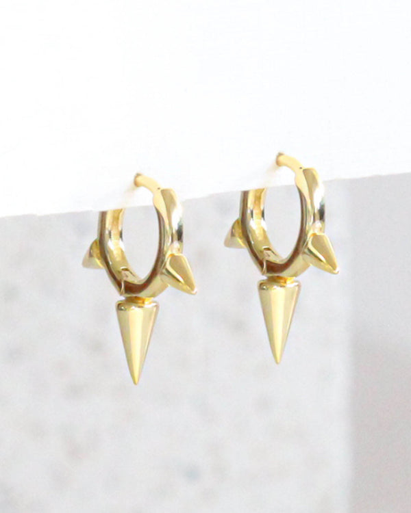 arracada Triple spike