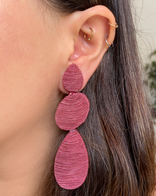 Aretes Formas Hilo Guinda