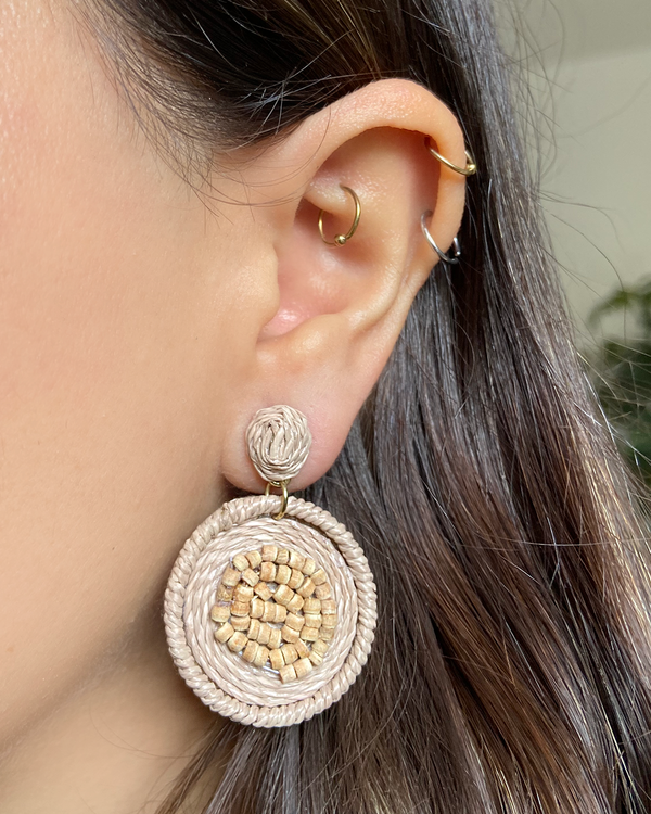 Aretes natural redondo espiral