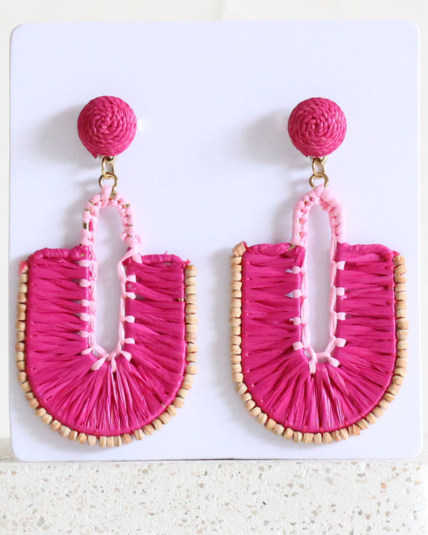Aretes U fucsia