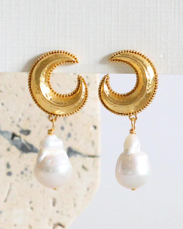 Aretes Lunas y Perlas