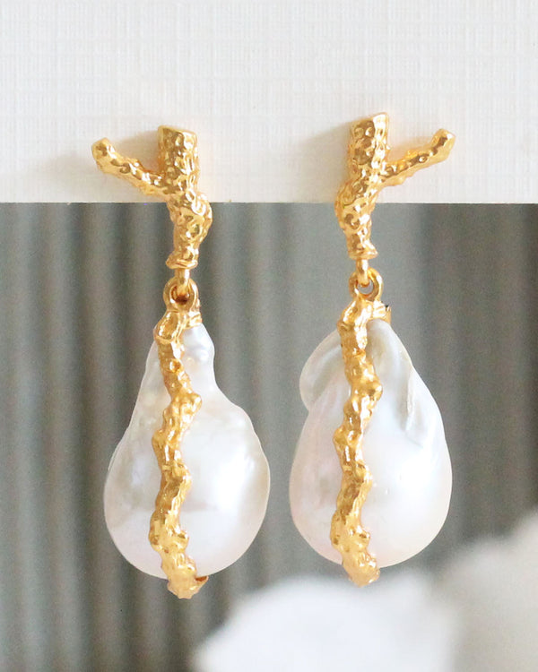 Aretes Perla Enrredada