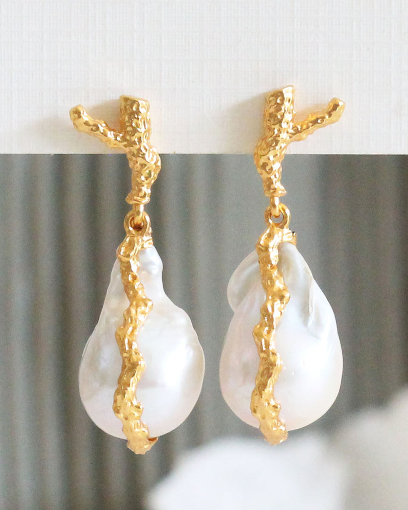 Aretes Perla Enrredada