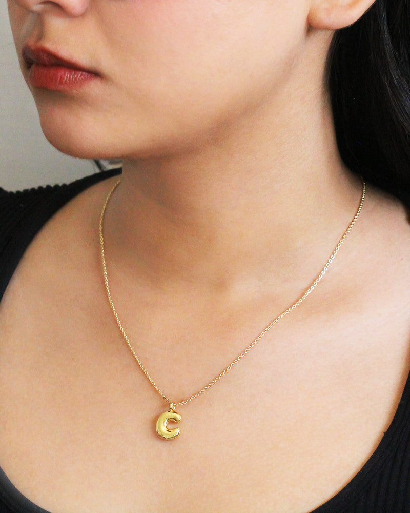 Collar inicial C