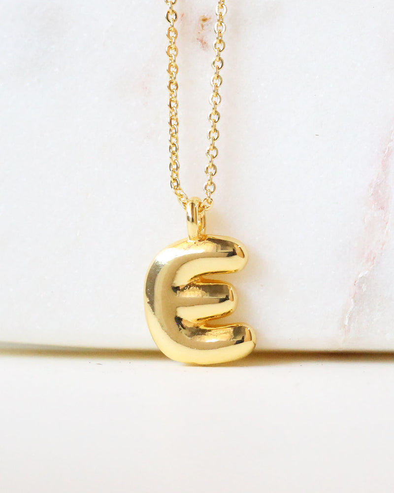 Collar inicial E