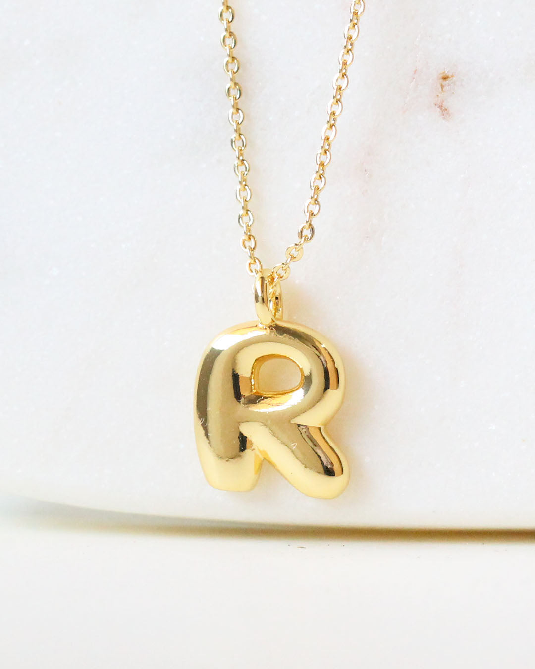 Collar inicial R – PINK REVOLVER