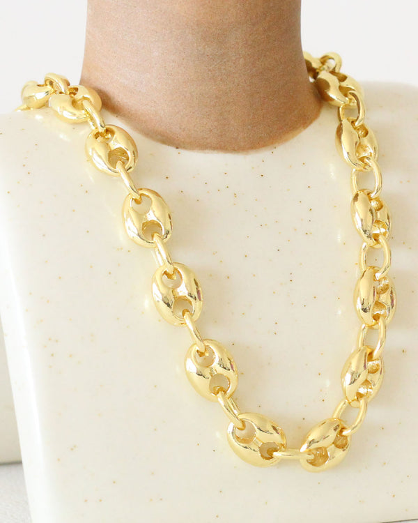 Collar de cadena con eslabones inflados
