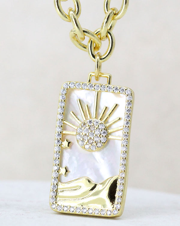 Collar Tarot Sol Madre Perla
