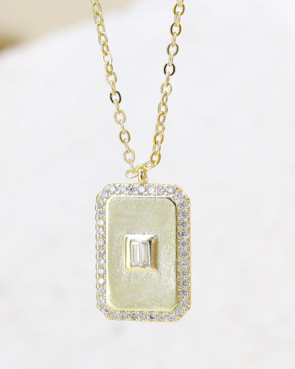 Collar Medalla rectangulo Zirconia