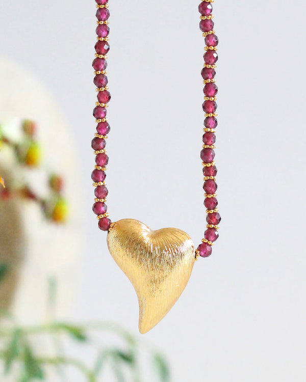 Collar Corazón de Granate