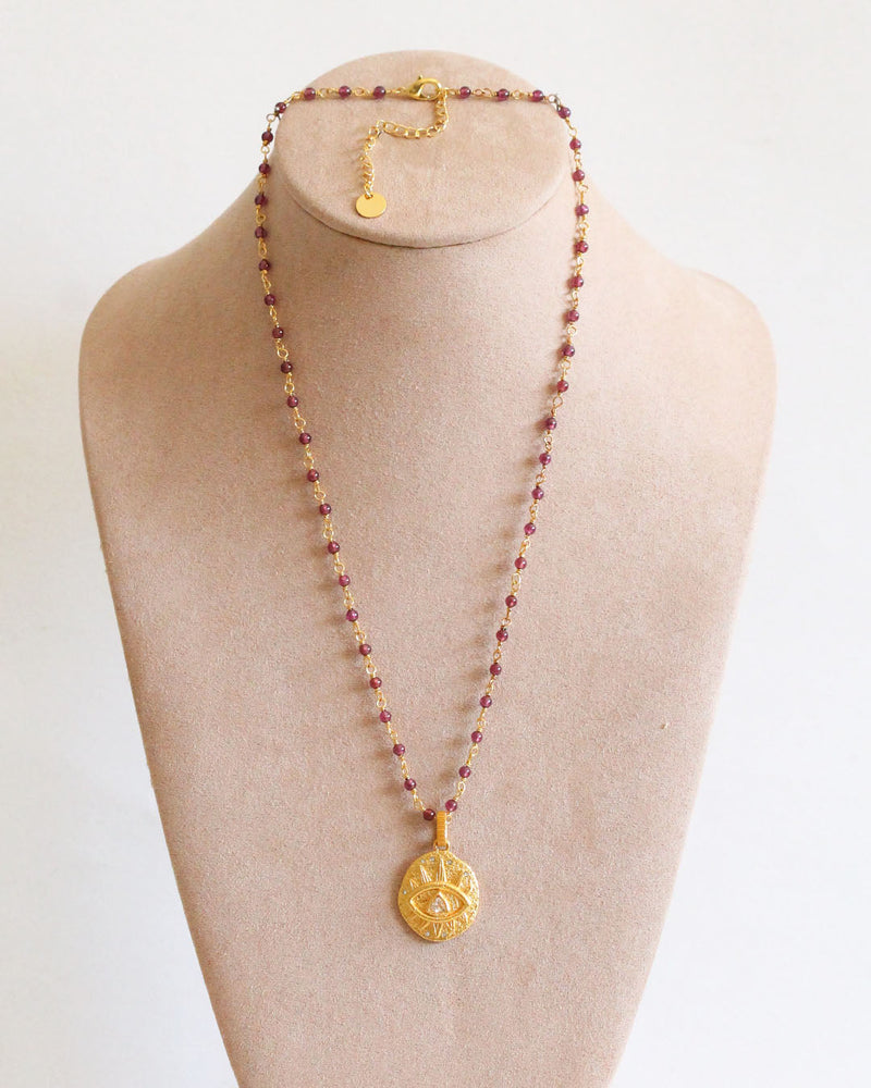 Collar Medalla Ojo de Granate