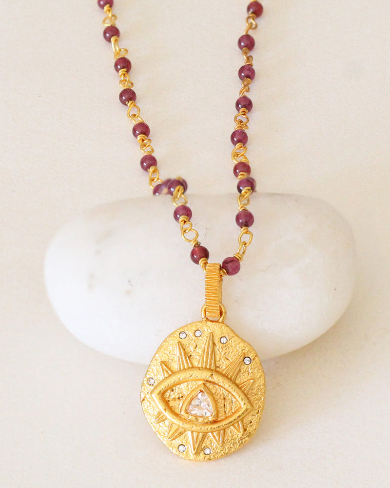 Collar Medalla Ojo de Granate