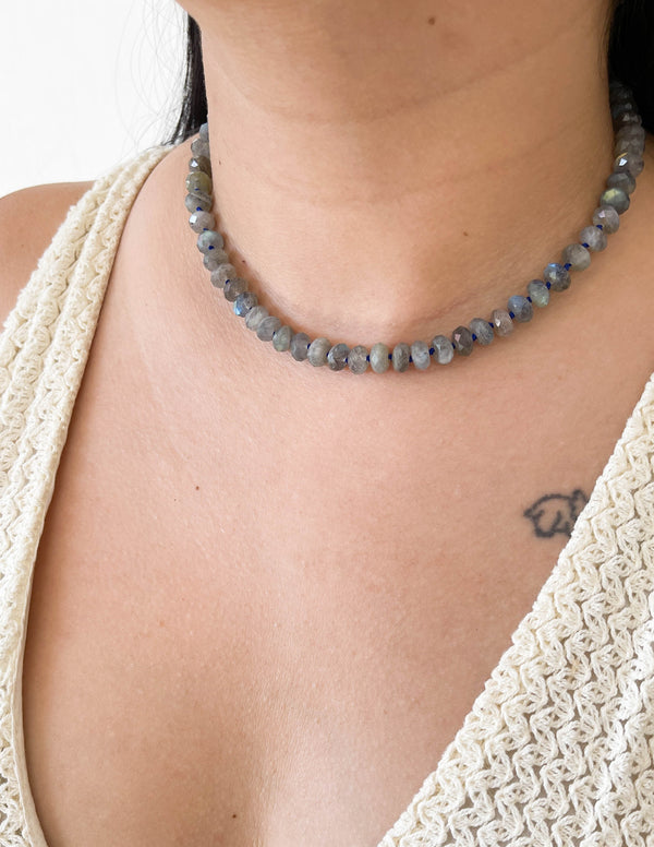 Collar Labradorita nudos solo