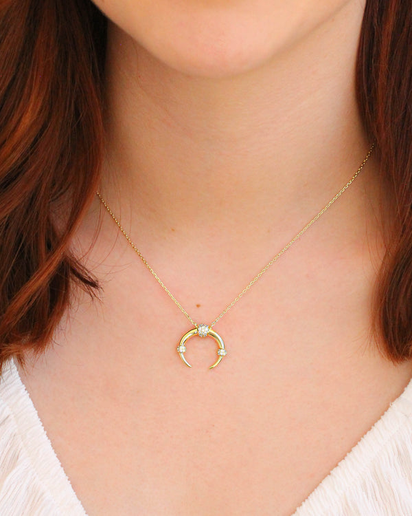 Collar Cuernos Zirconia