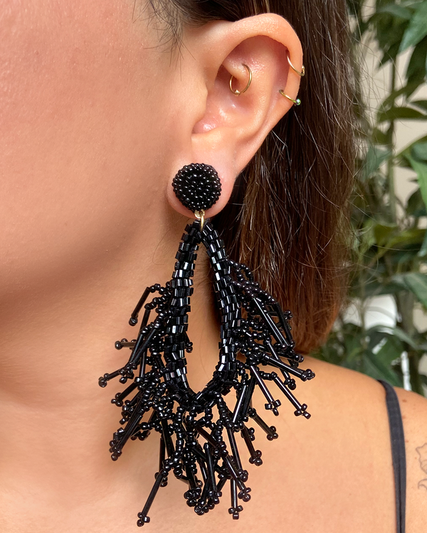 Aretes Negros Fiesta Chaquira