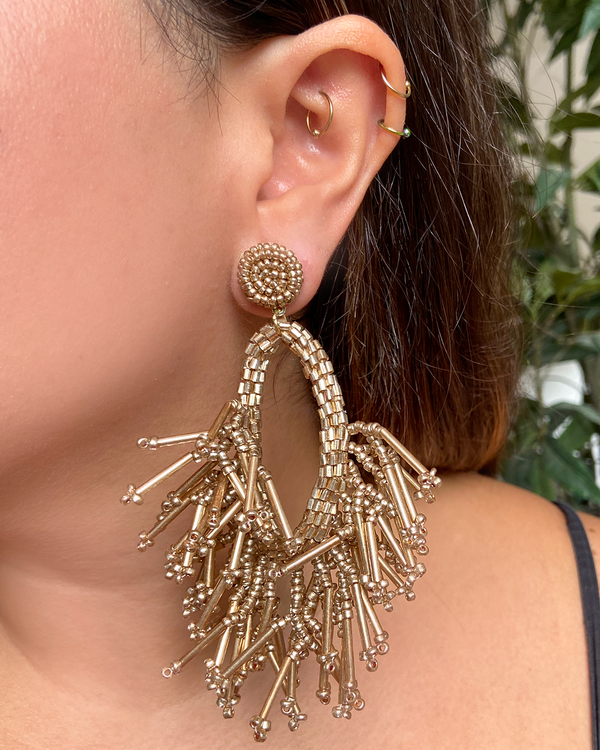 Aretes Dorados Fiesta  Chaquira
