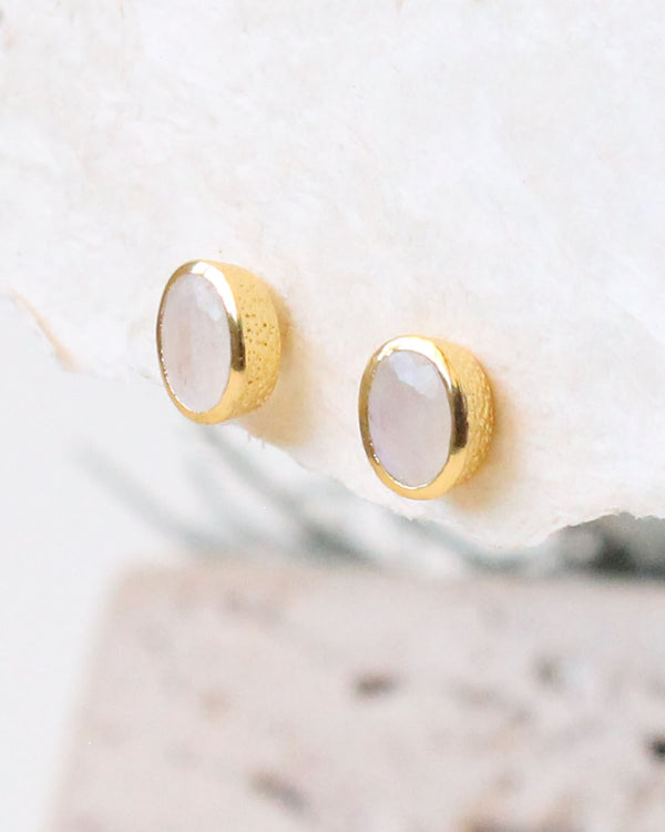 Aretes piedra lunar