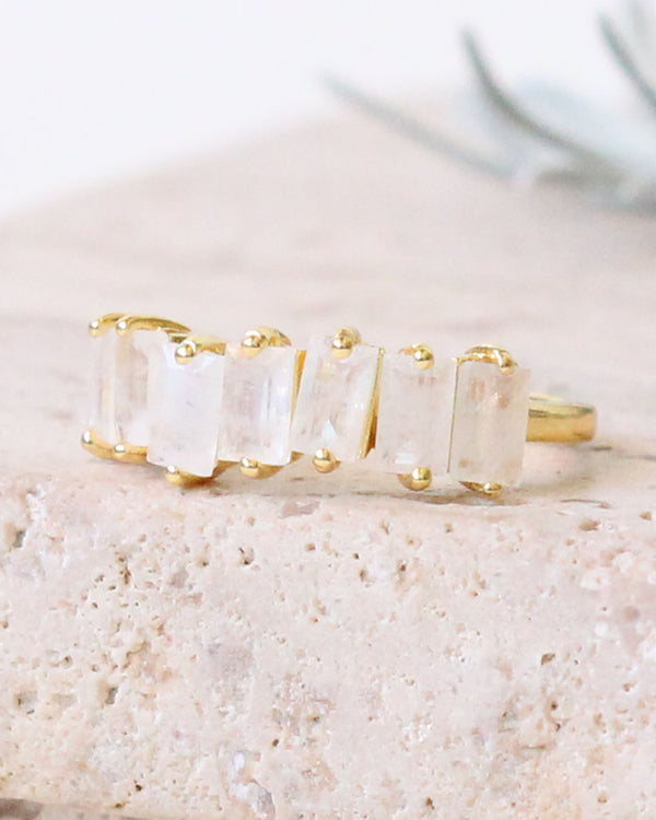 Anillo Piedra Lunar