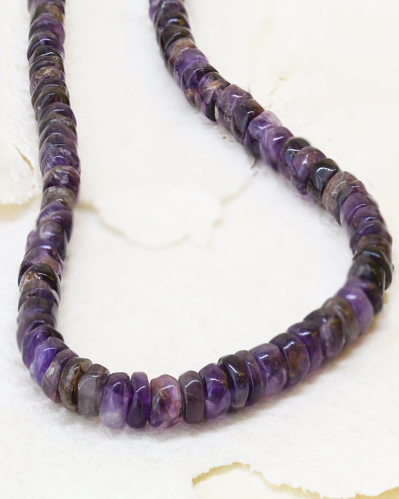 collares aesthetic